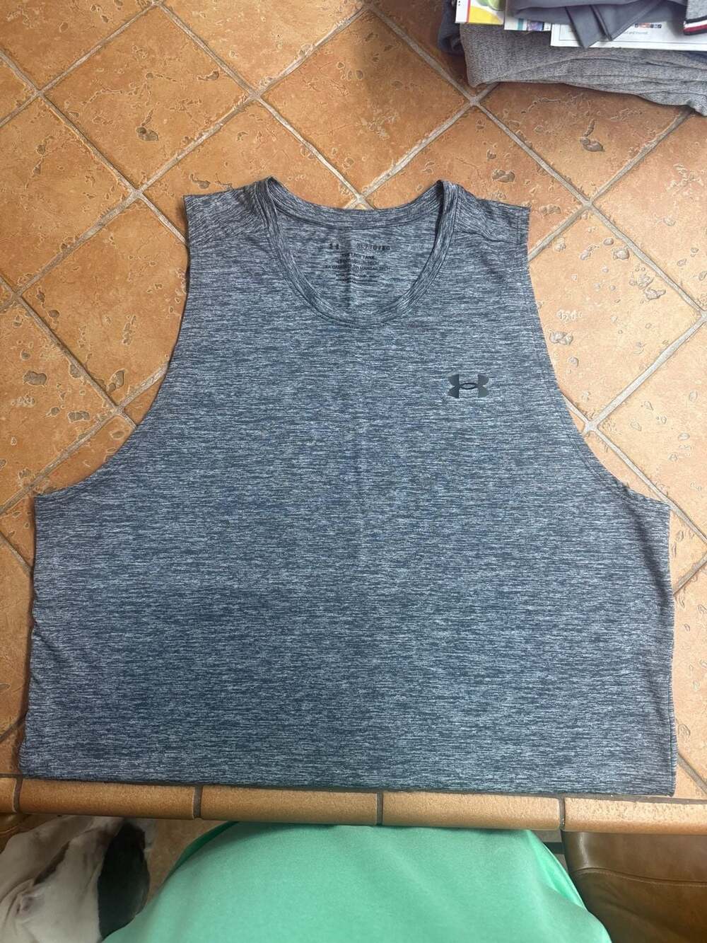 Under Armour The Tech Tank Fitted Heather Gray Athletic Tank Top XL